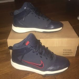 NWT worn once Nike sneakers